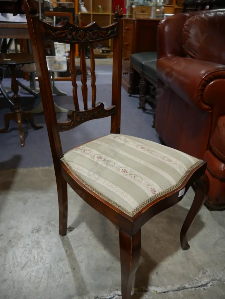 Dining chair Image 1++