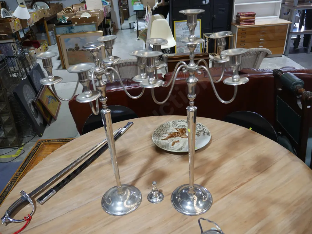 Pair of candelabras Image 1++