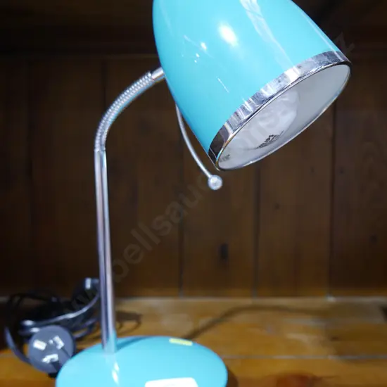 Table lamp