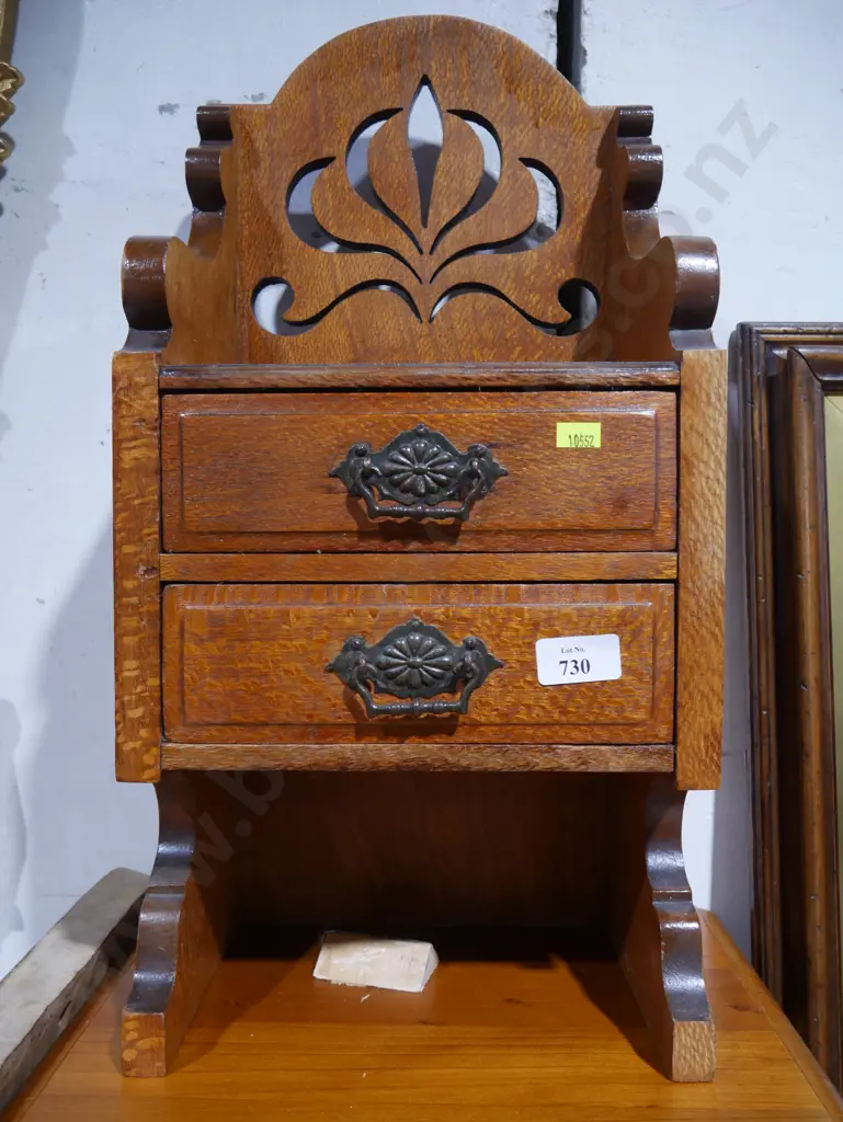 Vanity dresser Image 1++