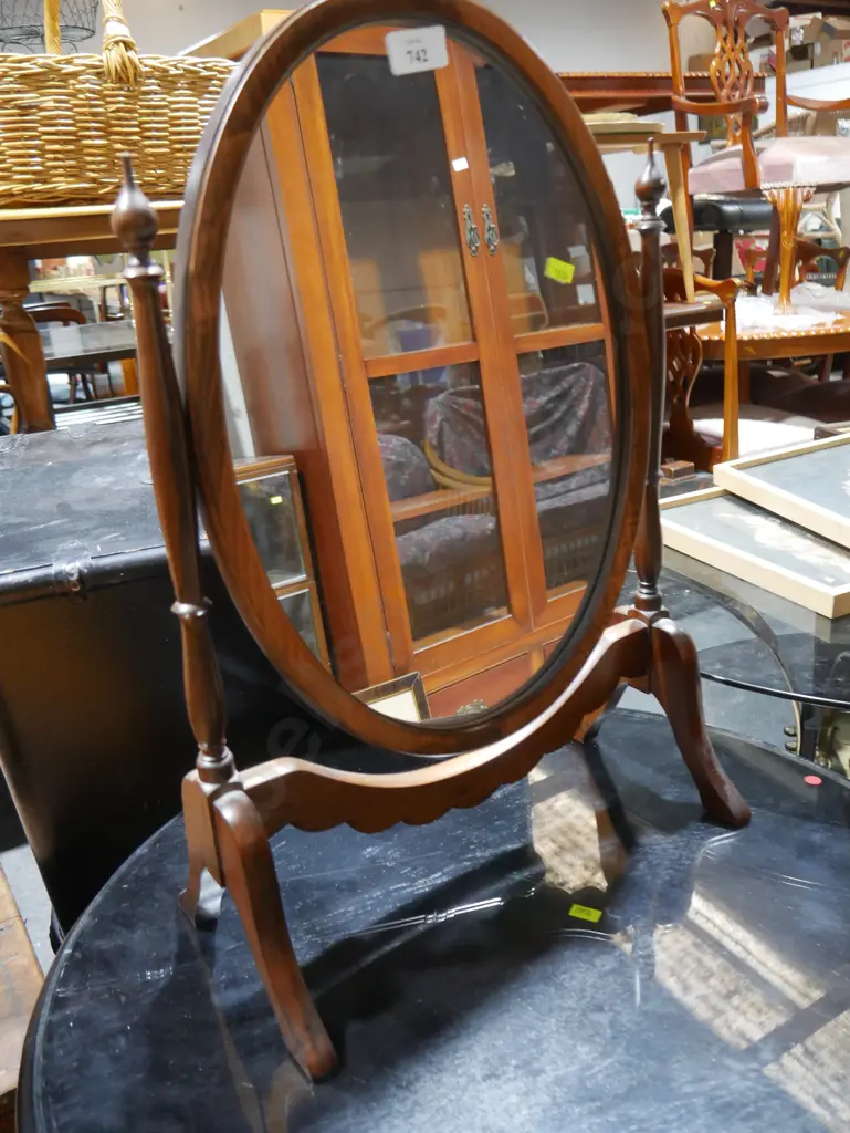 Dressing table mirror Image 1++