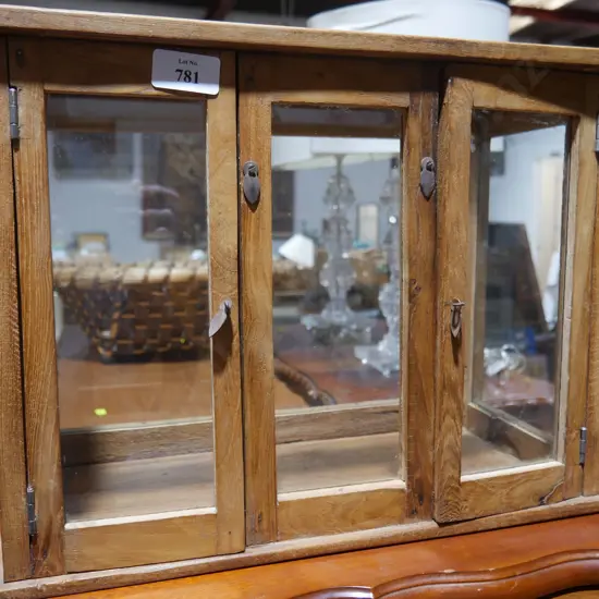 Display box cabinet