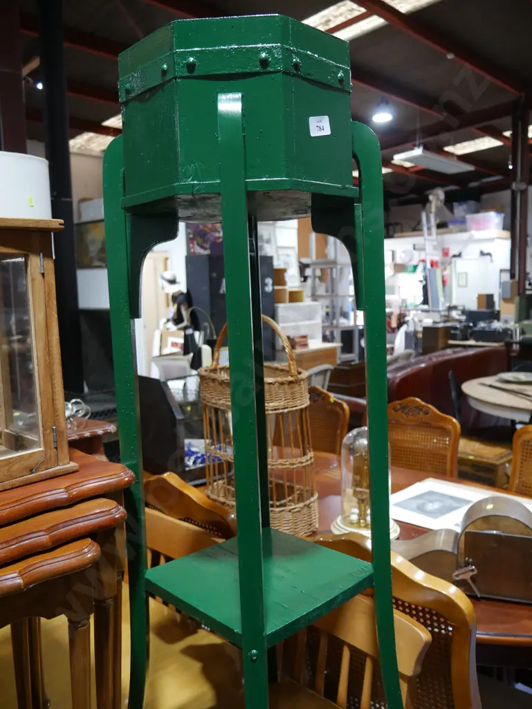 Plant stand Image 1++