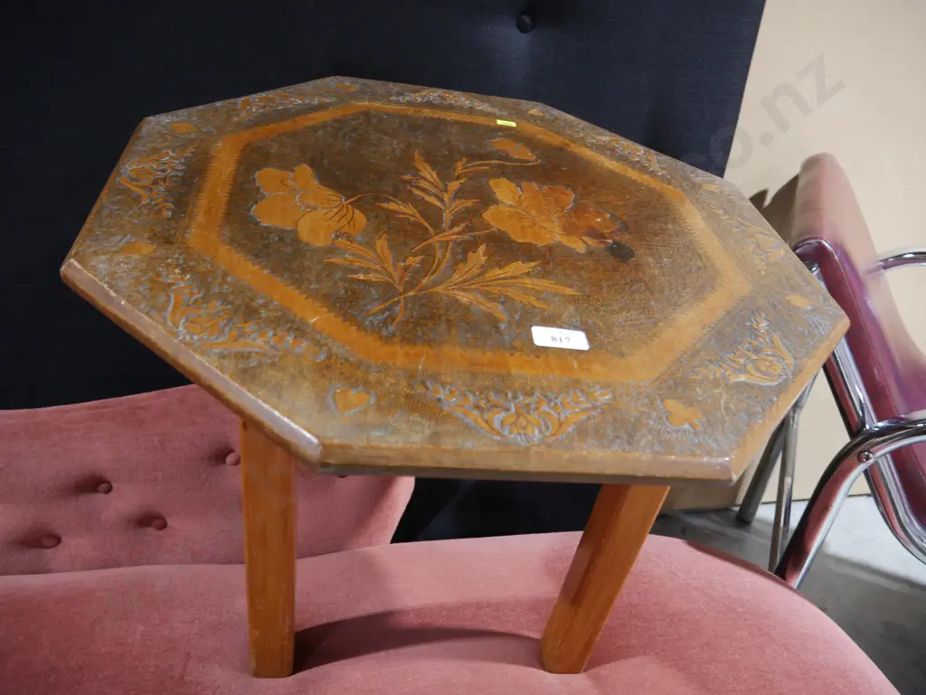 Inlaid table Image 1++