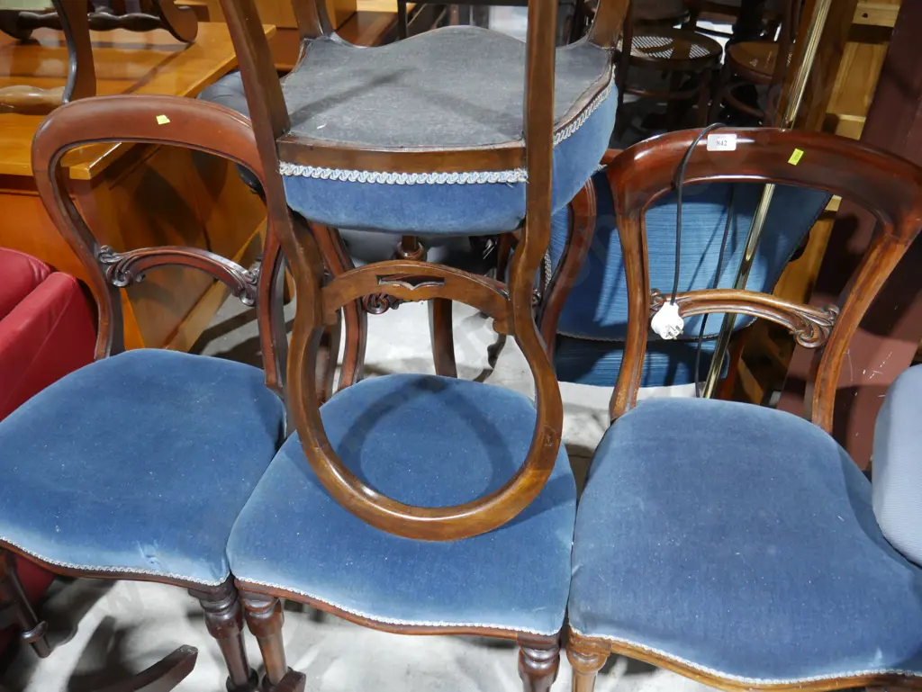 4 dining chairs Image 1++