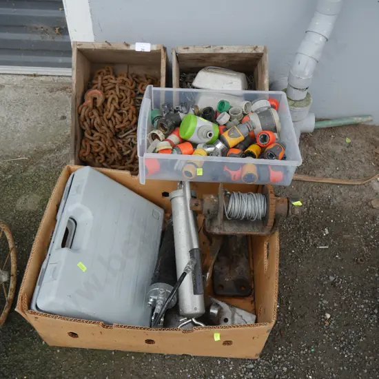 Hose fittings, grease guns, chain etc