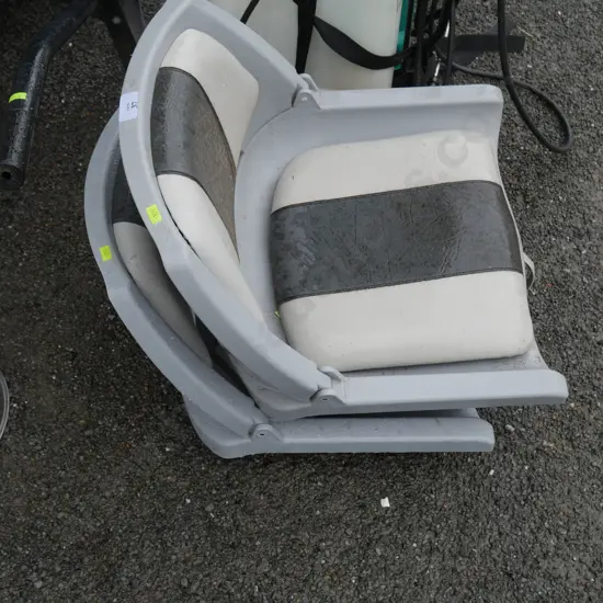 2 boat seats