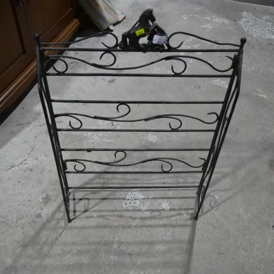 Folding metal rack