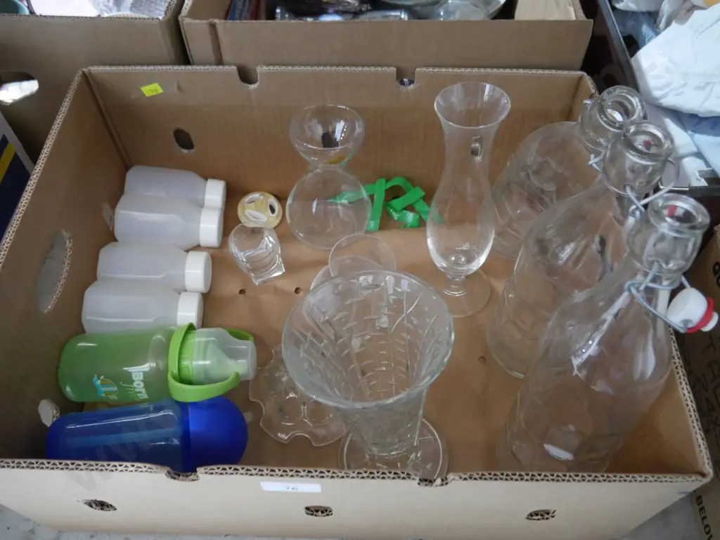 Glassware, baby bottles Image 1++