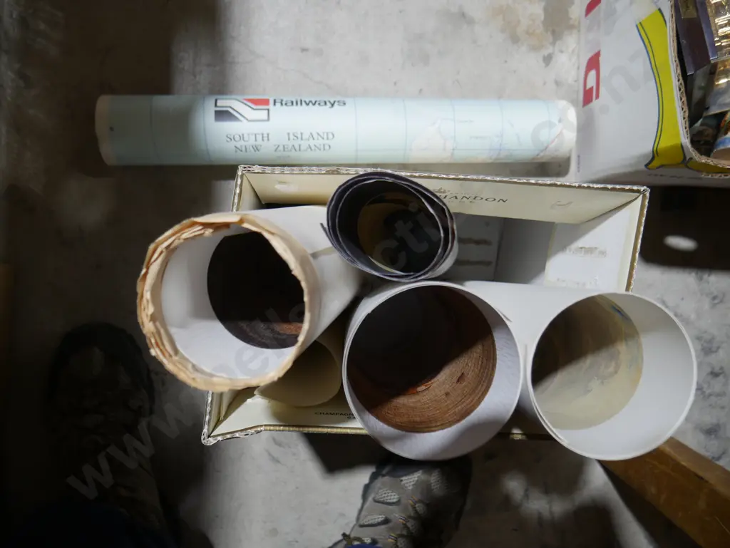 Assorted prints Image 1++