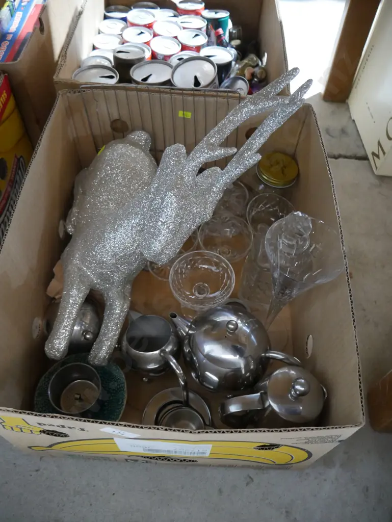 Glassware, dear ornament etc Image 1++