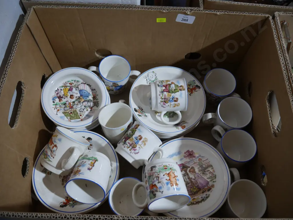 New Zealand children themed china Image 1++