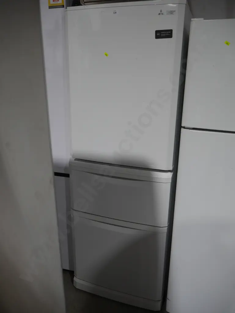 Mitsubishi electric fridge freezer Image 1++