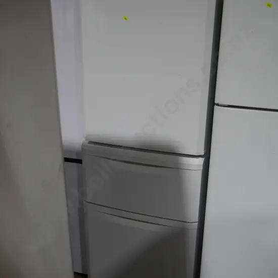 Mitsubishi electric fridge freezer