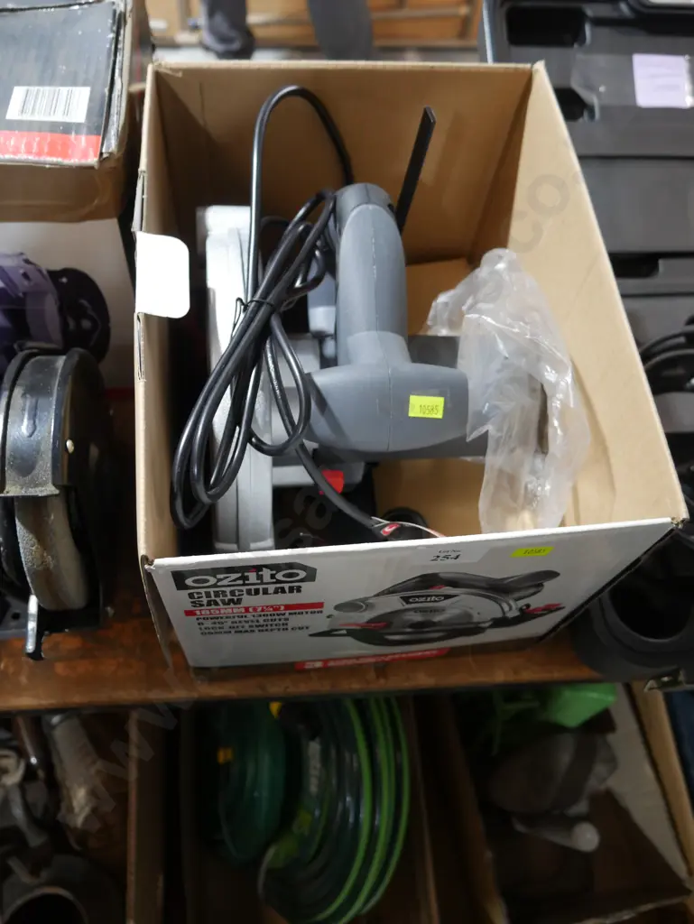 Ozito circular saw Image 1++