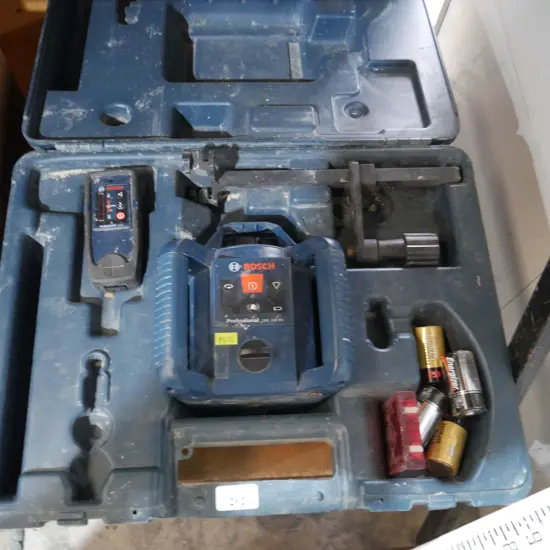 Bosch laser level and stand