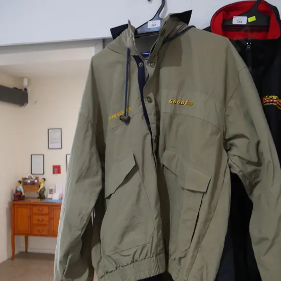 Men's jacket size large