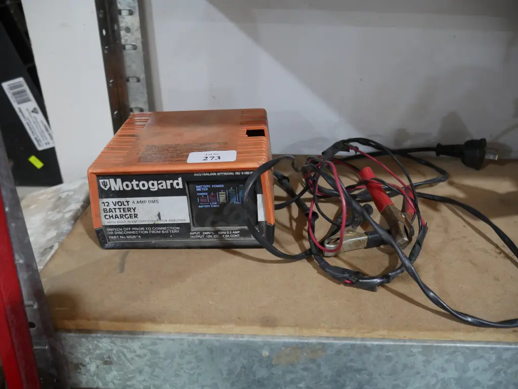 Battery charger Image 1++