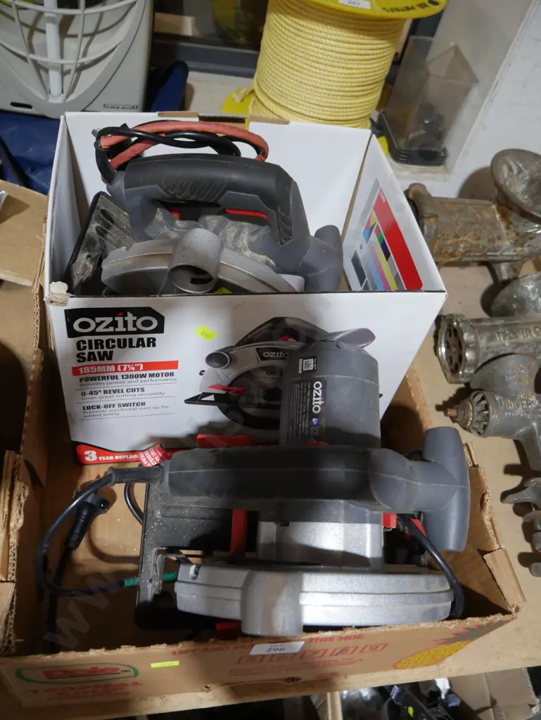 2 ozito circular saws Image 1++
