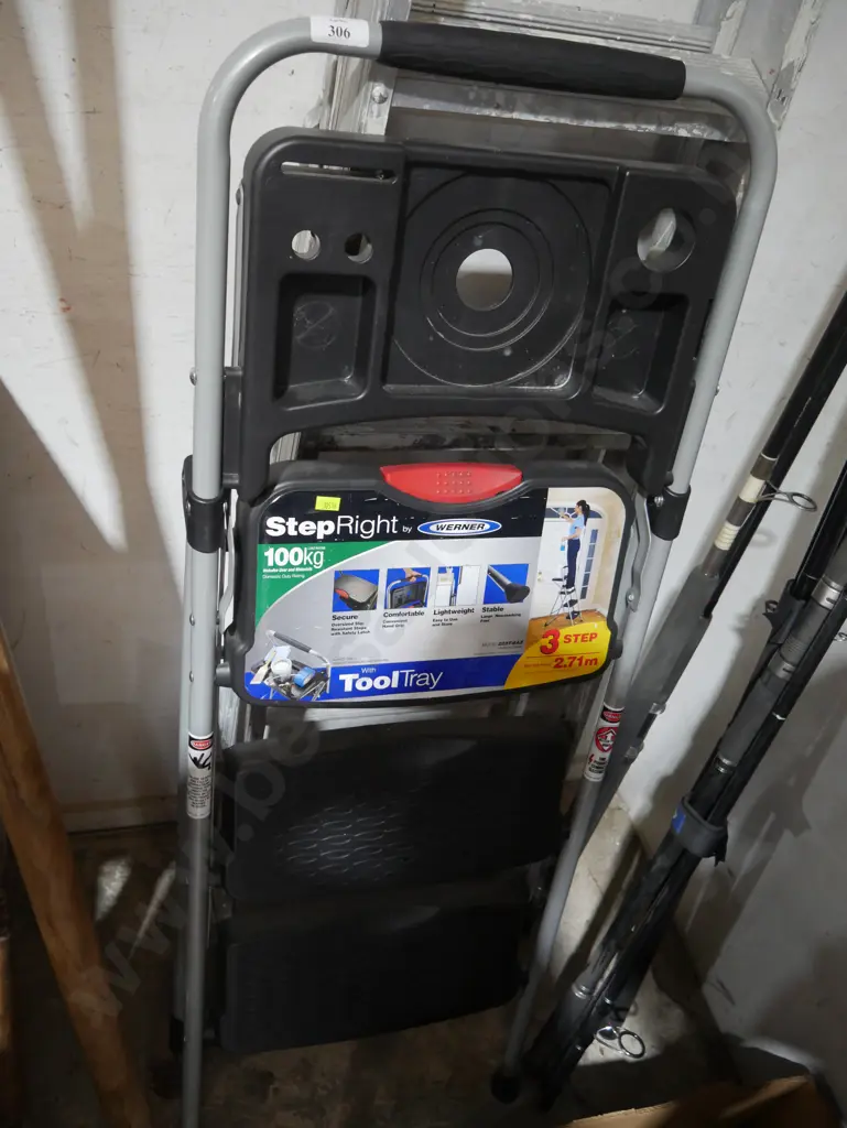 Step ladder Image 1++