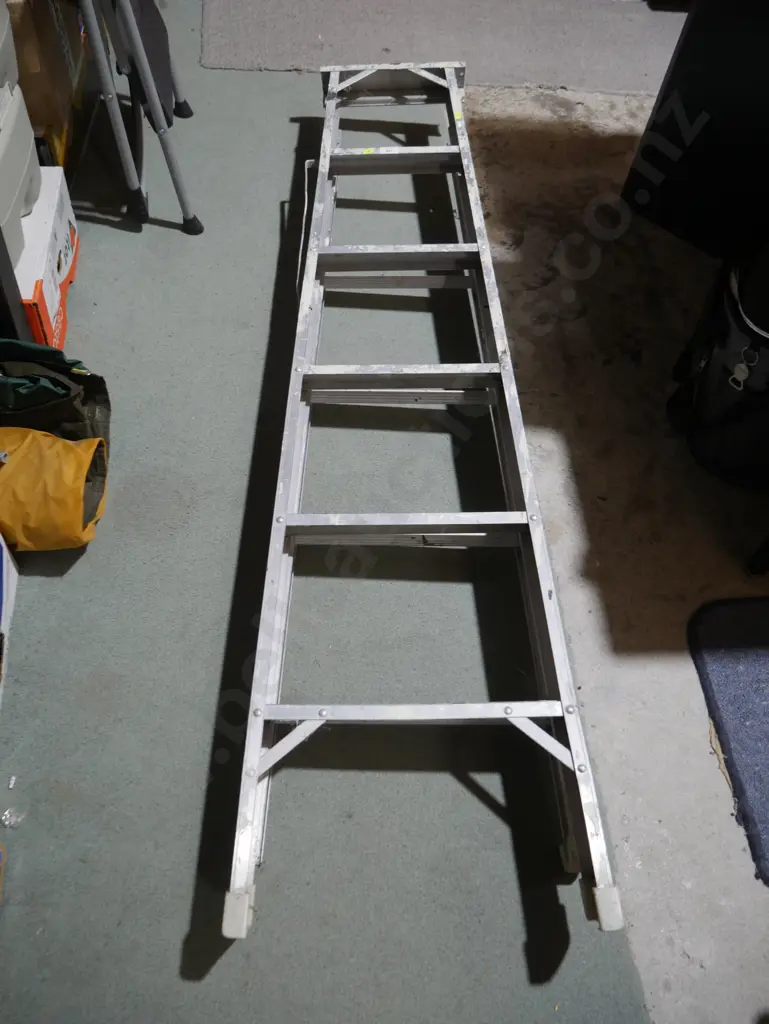 Aluminium extension ladder Image 1++