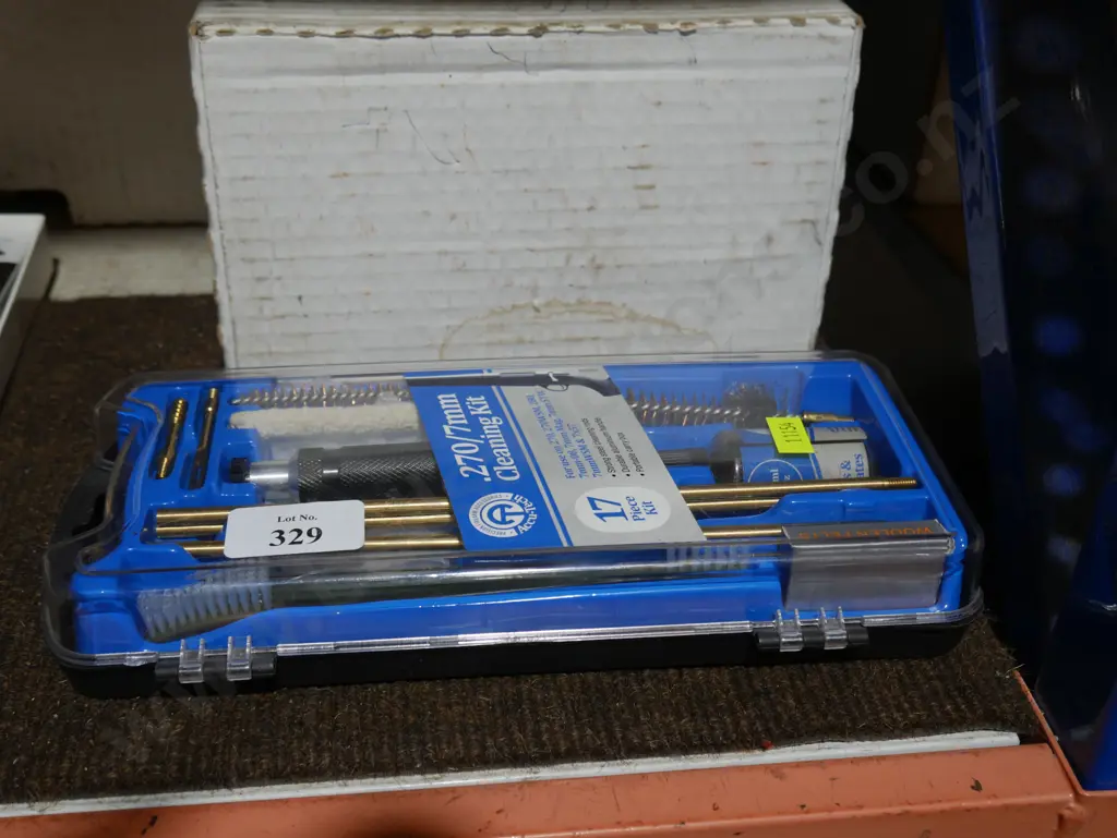 Gun cleaning kit Image 1++