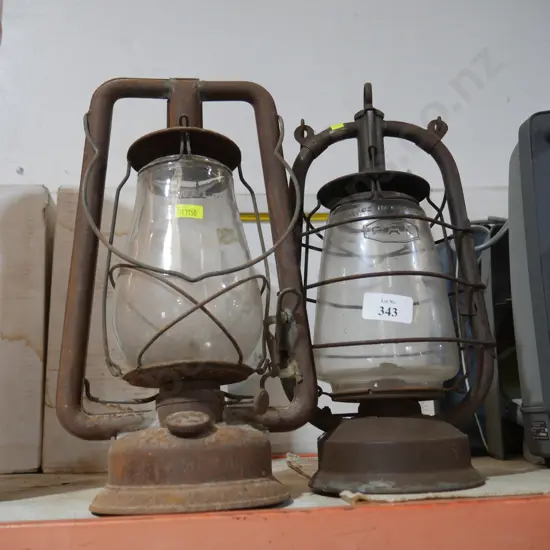 2 kero lanterns
