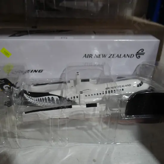Air New Zealand model boeing ATR 726