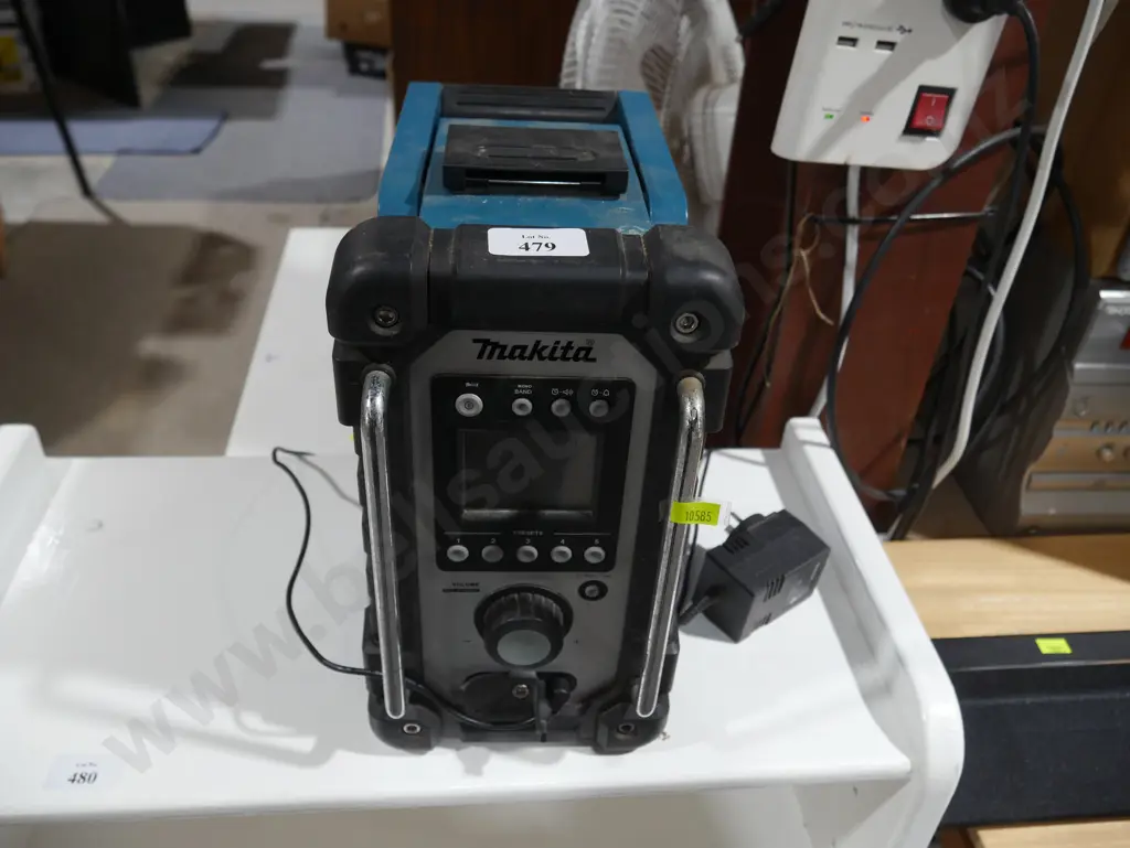 Makita worksite radio Image 1++