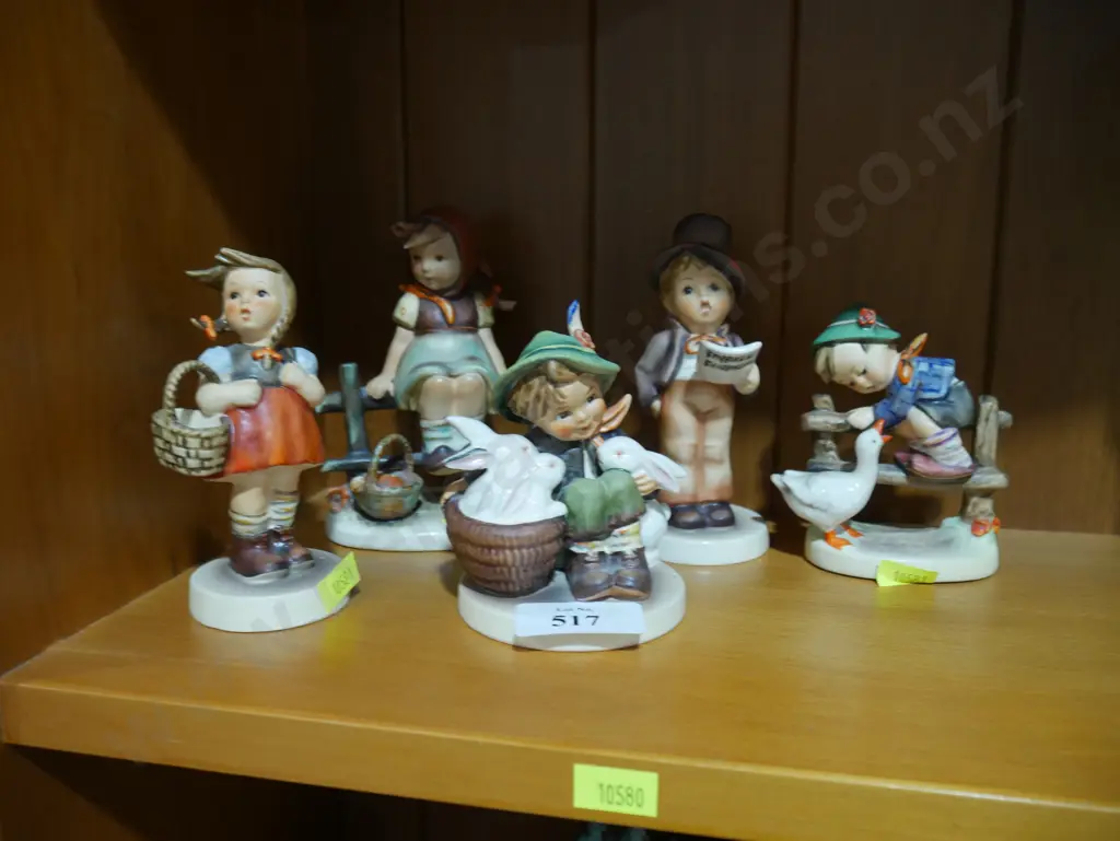 5 Goebles ornaments Image 1++