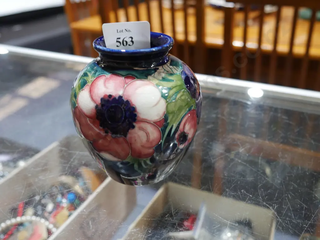 Moorcroft vase Image 1++