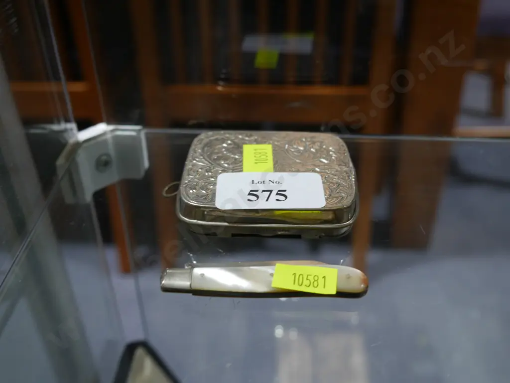 Sterling silver blade fruit knife and coin holder Image 1++