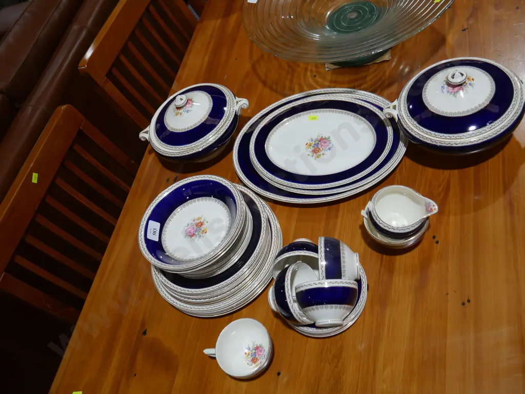 Crown Ducal dinnerware Image 1++