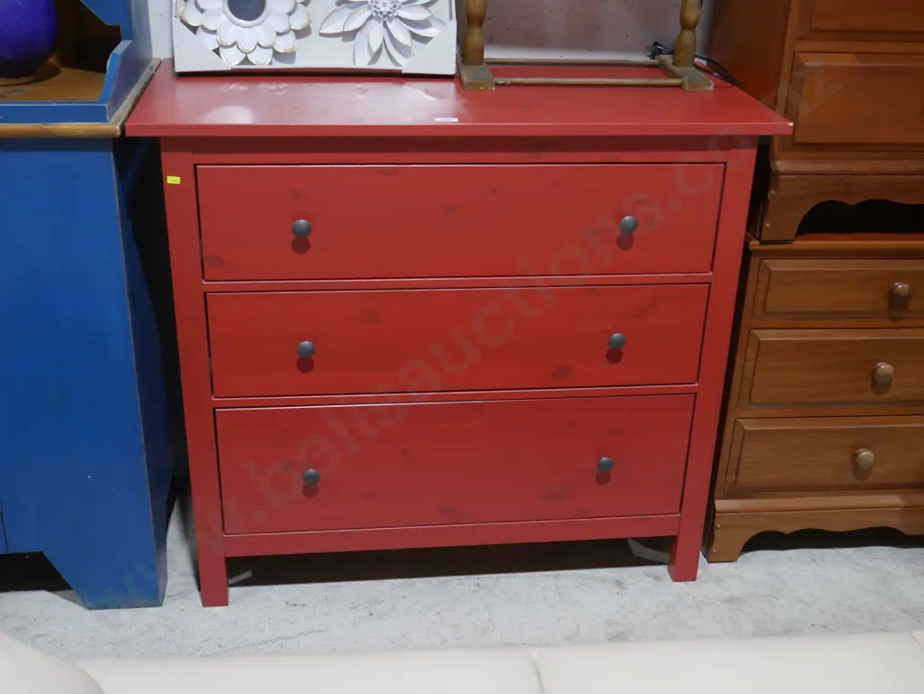 Red chest of drawers Image 1++