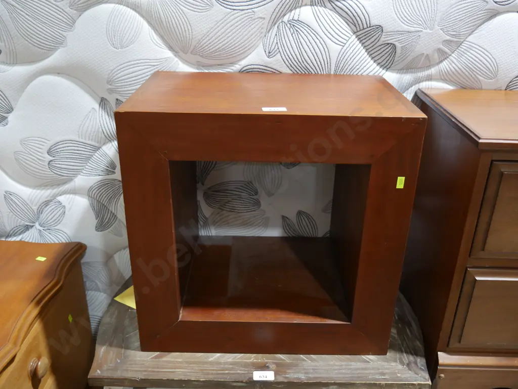 Occasional table Image 1++