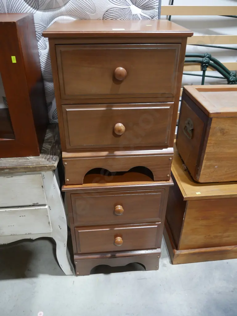 Pair of bedside drawers Image 1++