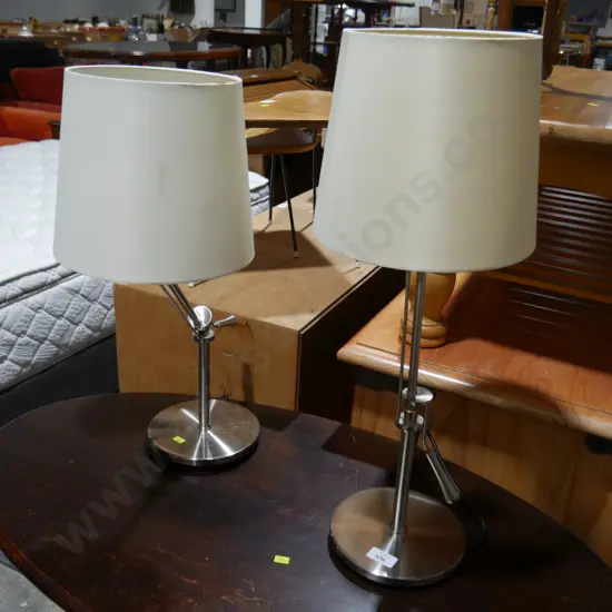 Pair lamps