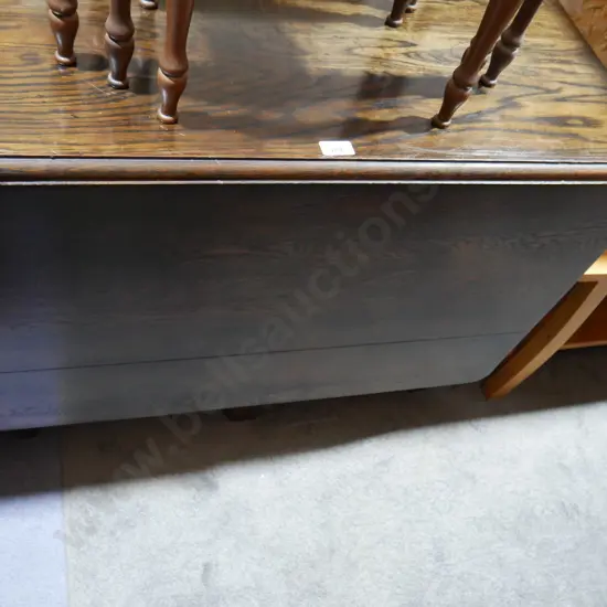 Dropside dining table