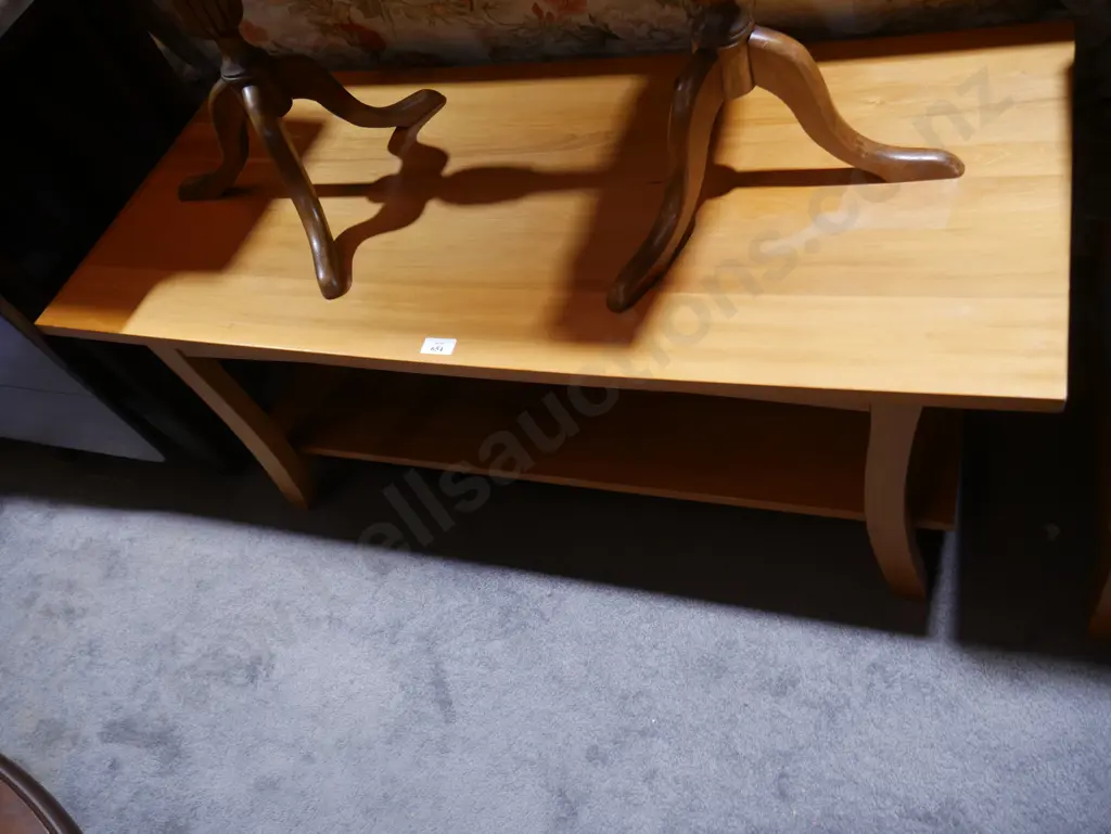 Coffee table Image 1++