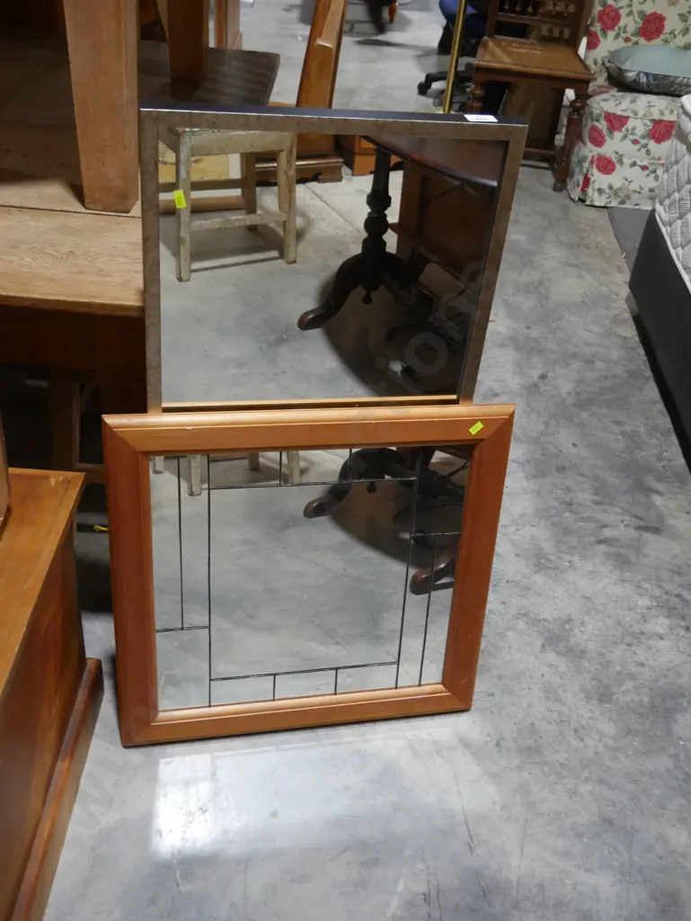 Two mirrors Image 1++