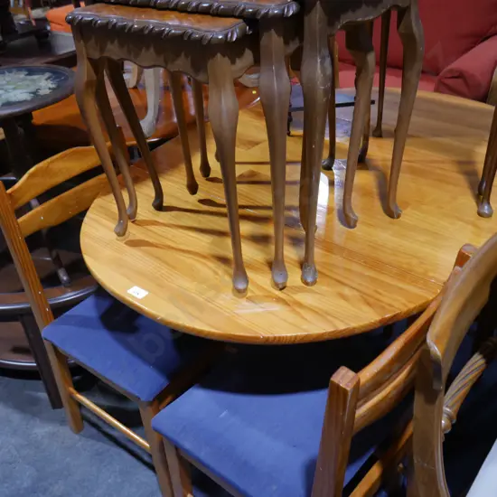 Extension dining table and four chairs