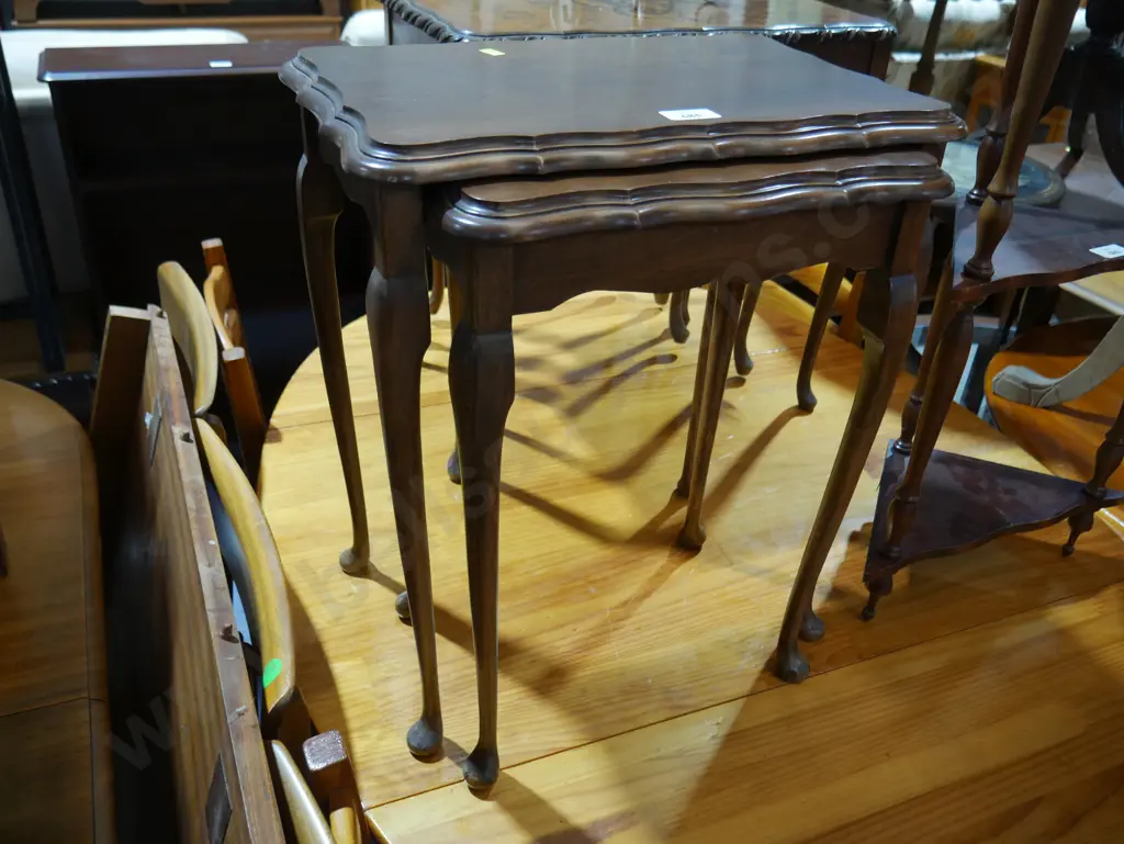 Nest of two tables Image 1++