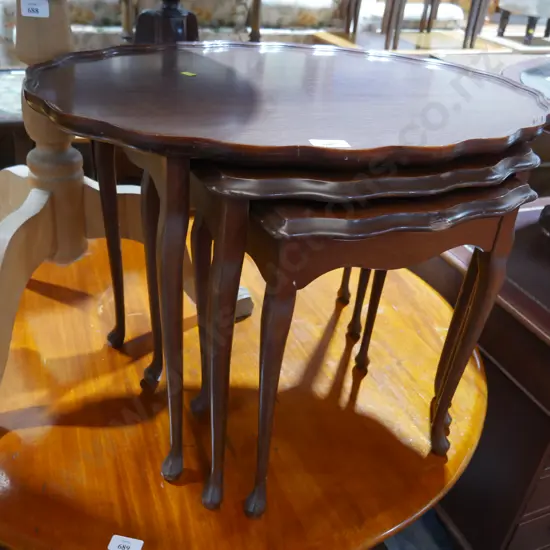 Nest of three tables