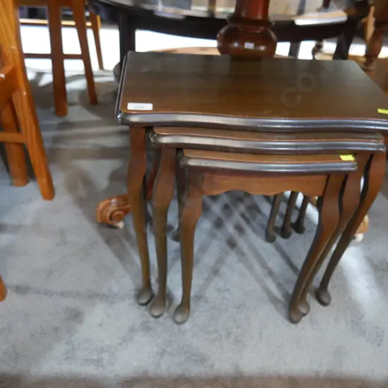 Nest of three tables