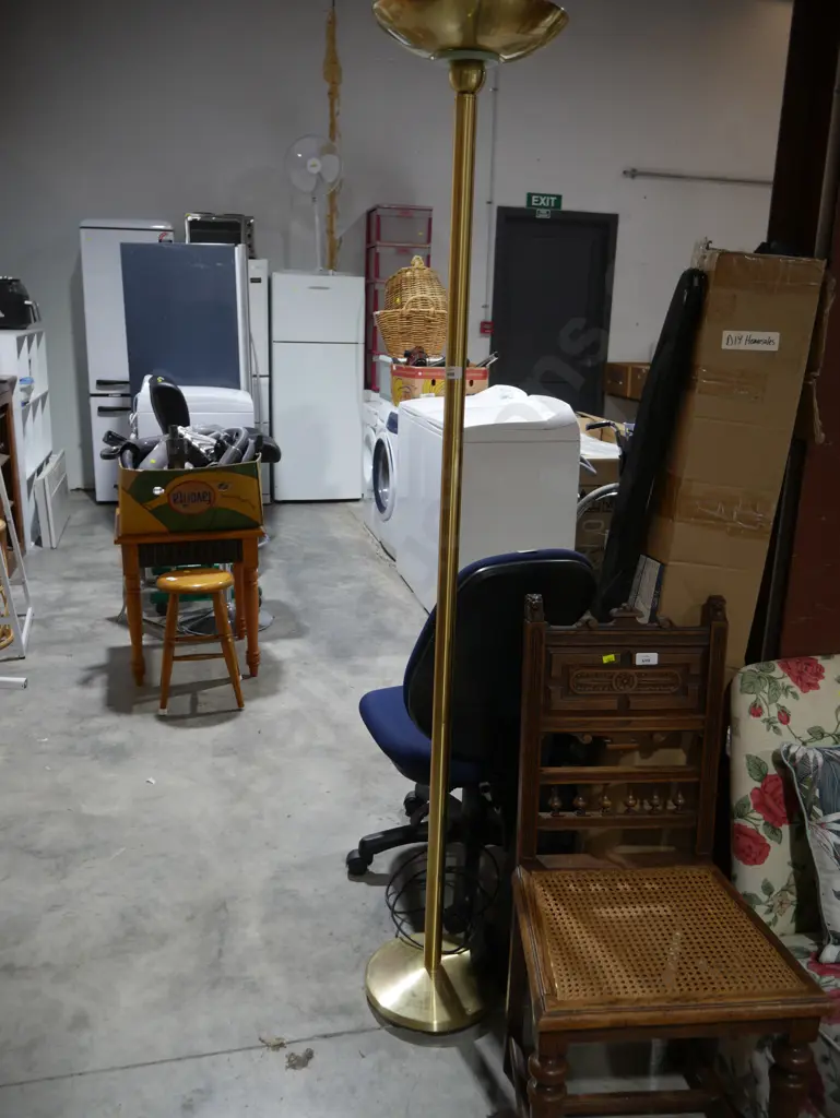 Floor lamp Image 1++