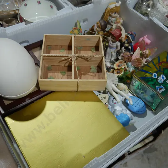 Figurines, nic nacs etc