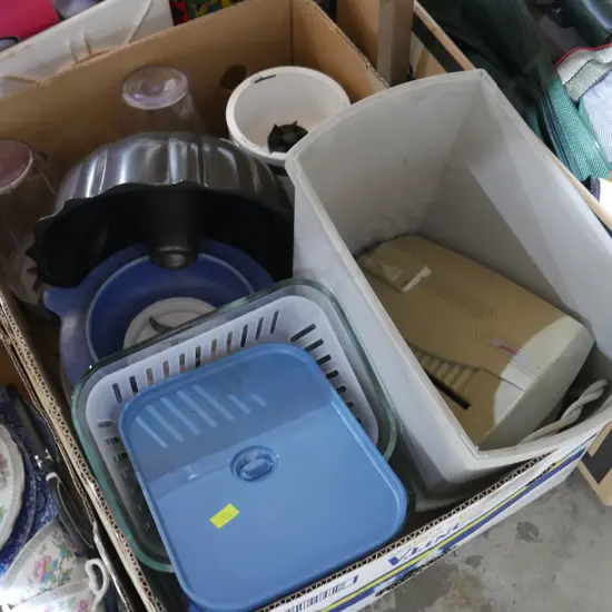 Paper shredder, kitchenware