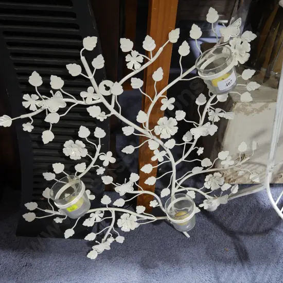 Wall hanging candle holder