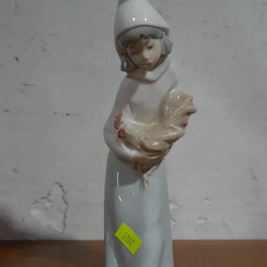 Lladro girl figurine