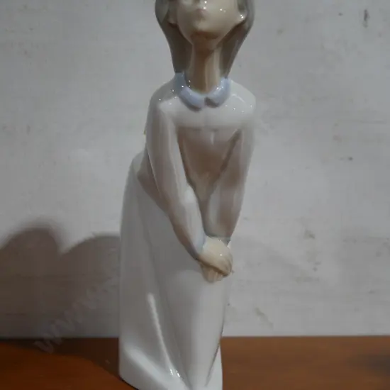 Lladro girl figurine